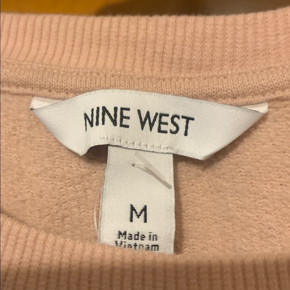 It’s bundle time! 5pc Various Size M Casual Tops - Picture 11 of 11